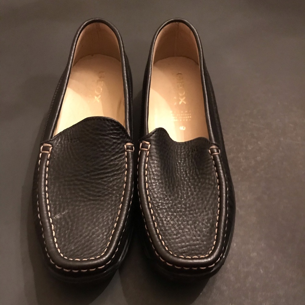Navy blue flats